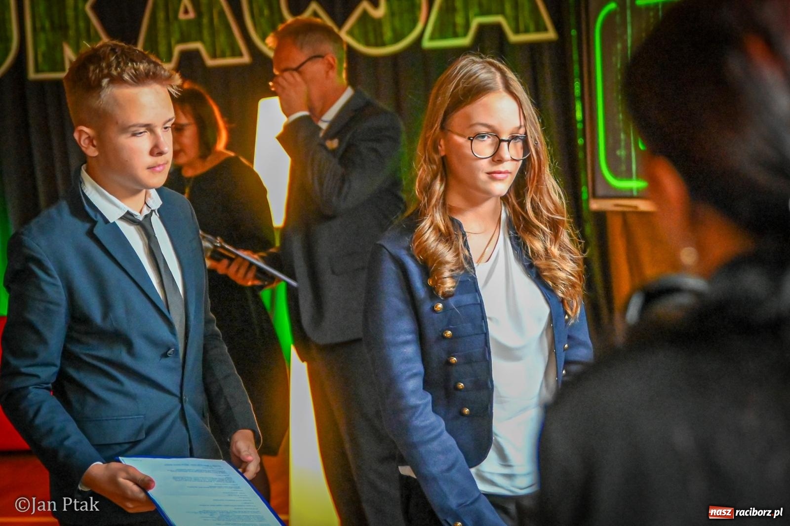 Zdjęcie w galerii na portalu naszraciborz.pl: Miejskie obchody Dnia Edukacji Narodowej. Świętowano w SP 4 [FOTO] wiadomości z regionu