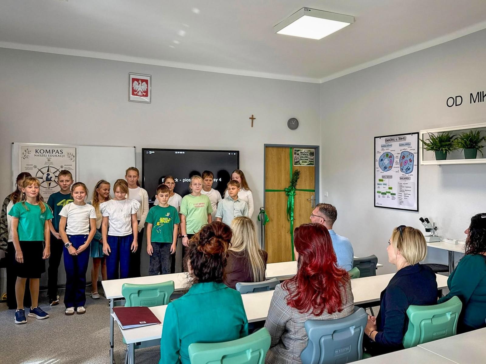 Zdjęcie w galerii na portalu naszraciborz.pl: Dwie zielone pracownie otwarte w gminie Krzyżanowice. 150 tys. zł na naukę przez doświadczenia wiadomości z regionu