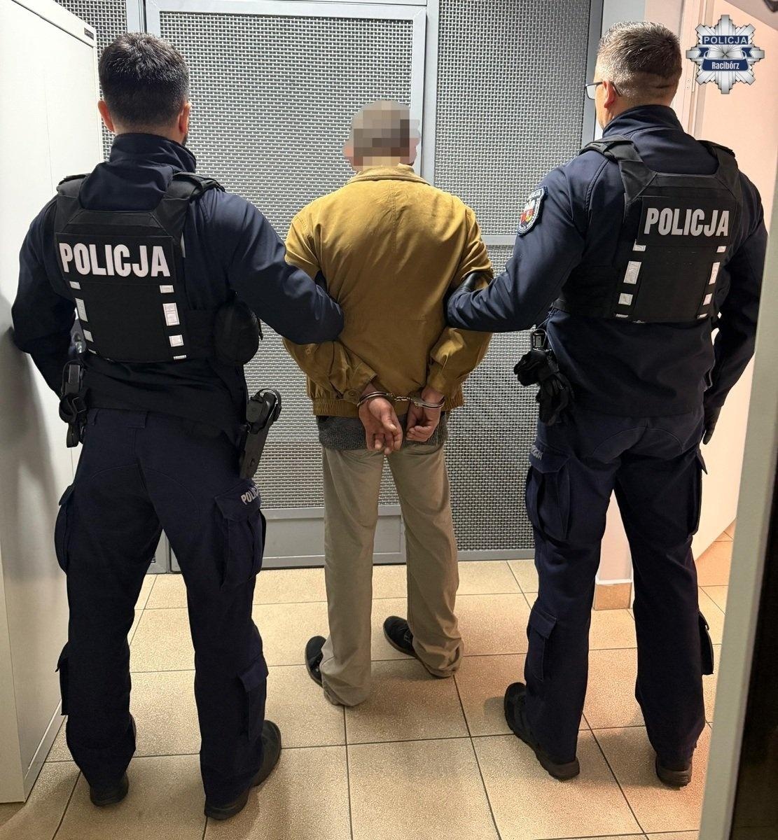 Zdjęcie w galerii na portalu naszraciborz.pl: Akcja POSZUKIWANY w Raciborzu. Sześć osób zatrzymanych wiadomości z regionu