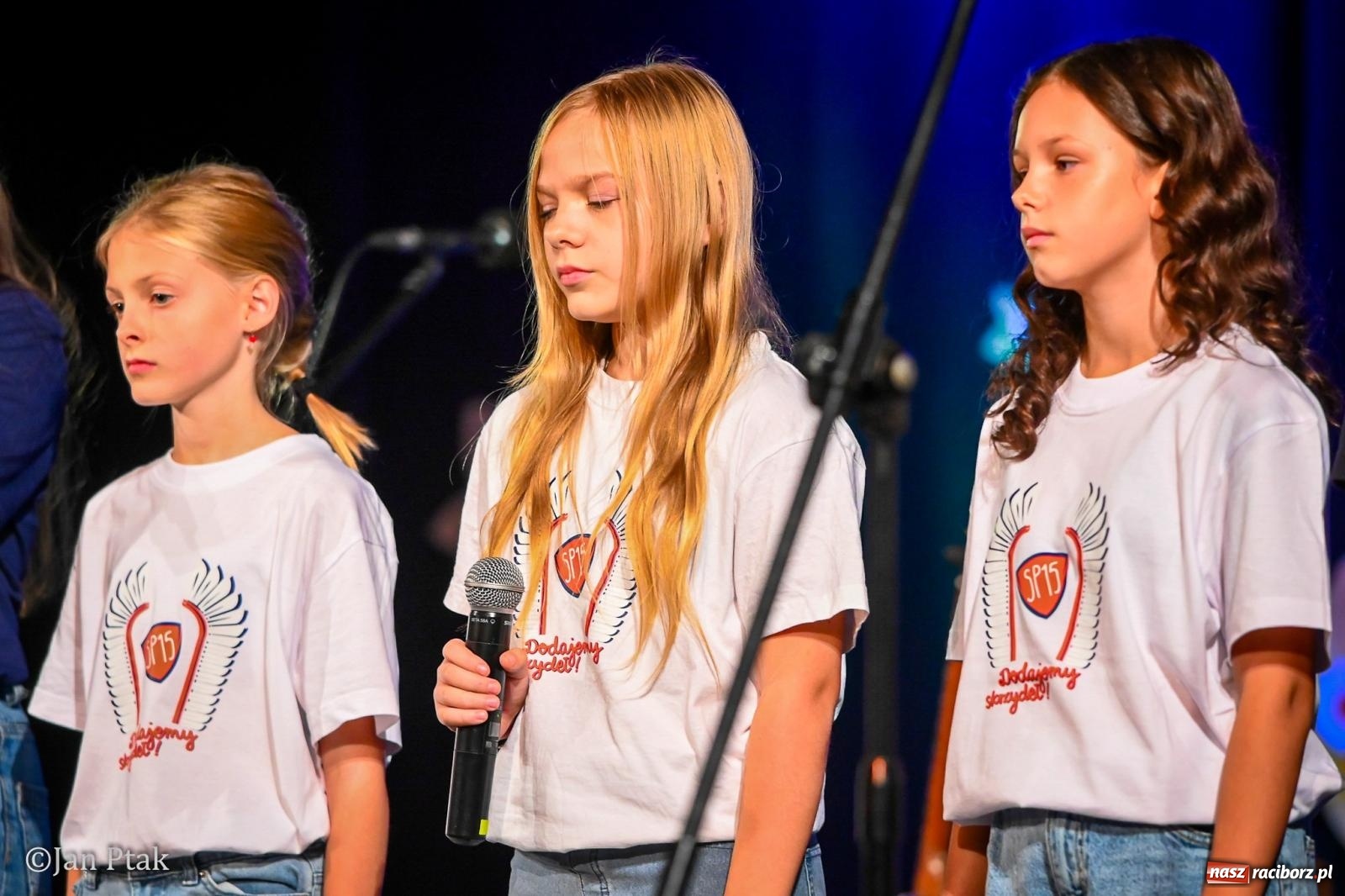 Zdjęcie w galerii na portalu naszraciborz.pl: Głosy dla Hospicjum i inauguracja Pól Nadziei. Muzyka połączyła się z pomocą potrzebującym [FOTO i WIDEO] wiadomości z regionu