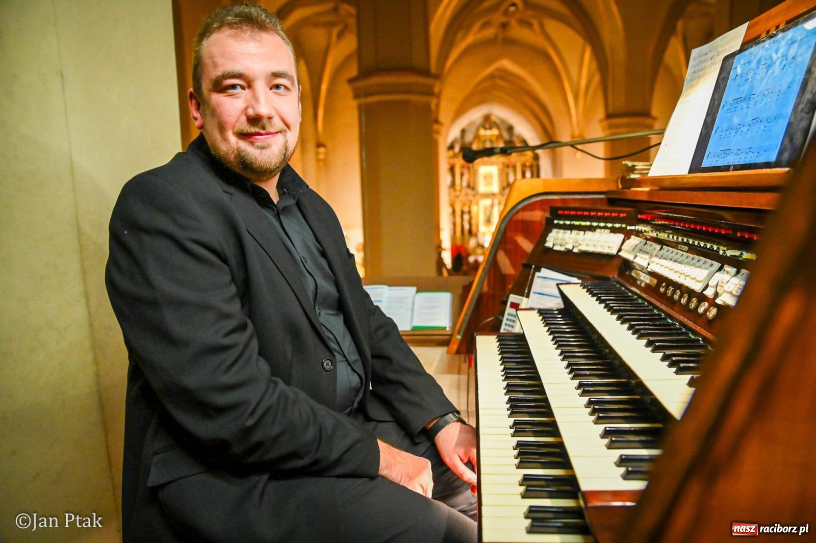 Zdjęcie w galerii na portalu naszraciborz.pl: Muzyka chóralna i organy w raciborskiej farze. Koncert festiwalu Fide et Amore wiadomości z regionu