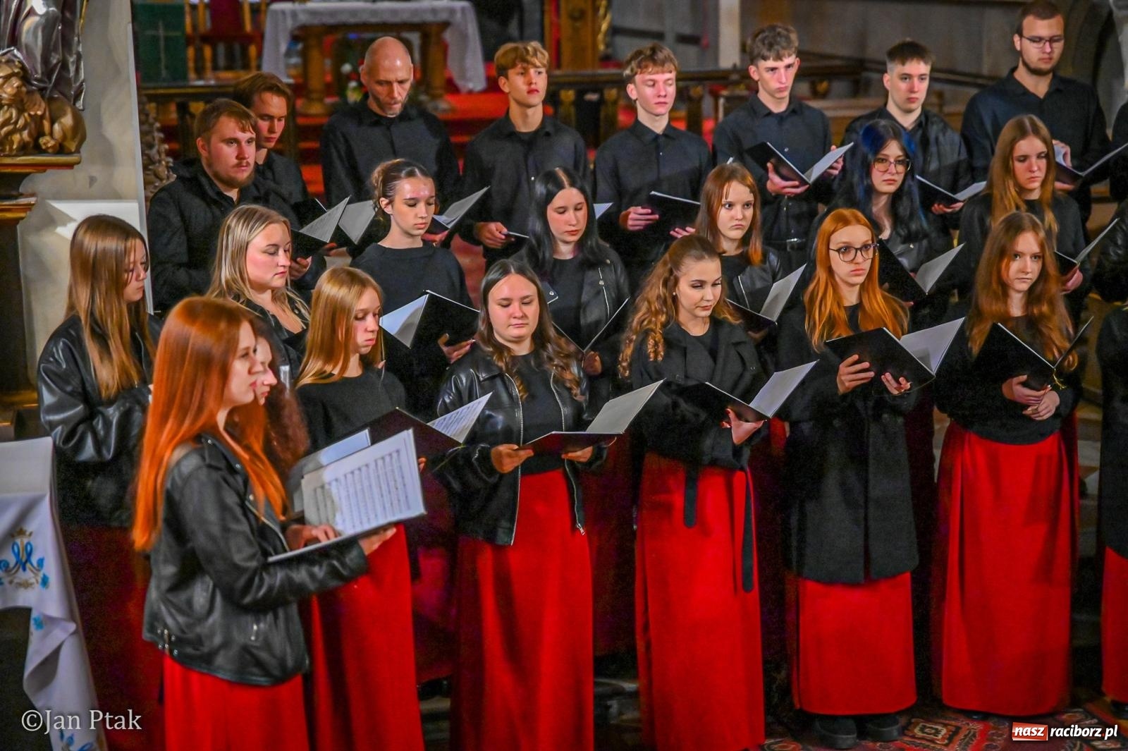 Zdjęcie w galerii na portalu naszraciborz.pl: Muzyka chóralna i organy w raciborskiej farze. Koncert festiwalu Fide et Amore wiadomości z regionu