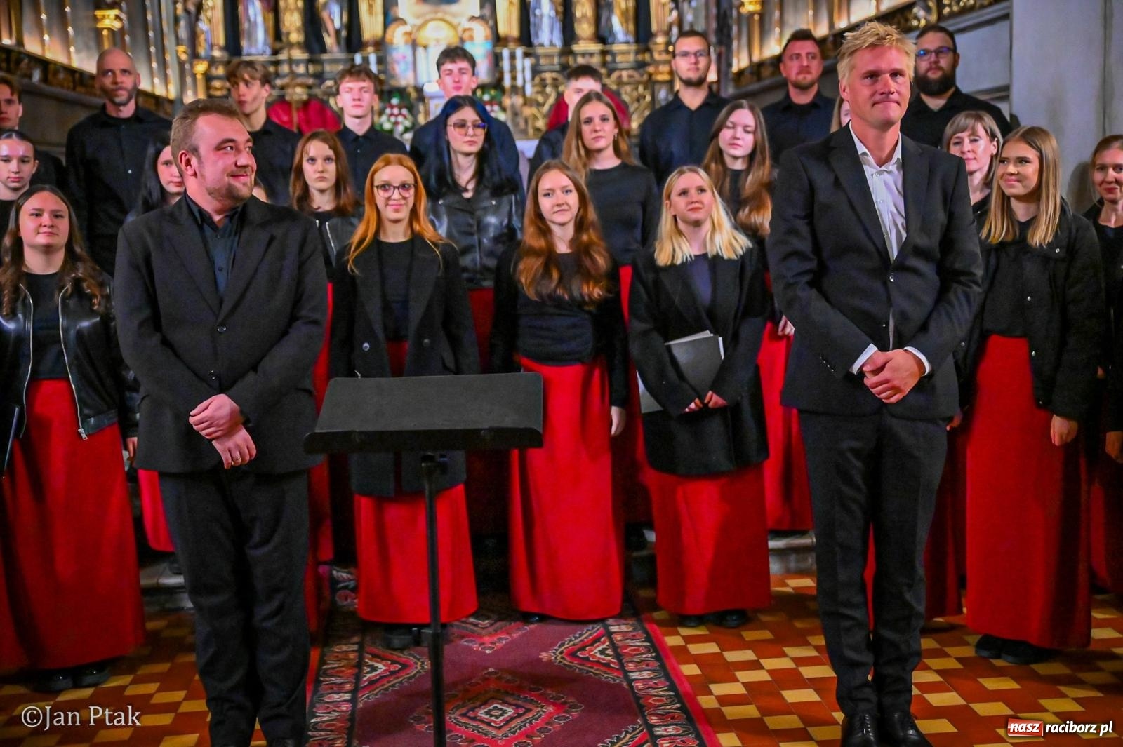 Zdjęcie w galerii na portalu naszraciborz.pl: Muzyka chóralna i organy w raciborskiej farze. Koncert festiwalu Fide et Amore wiadomości z regionu