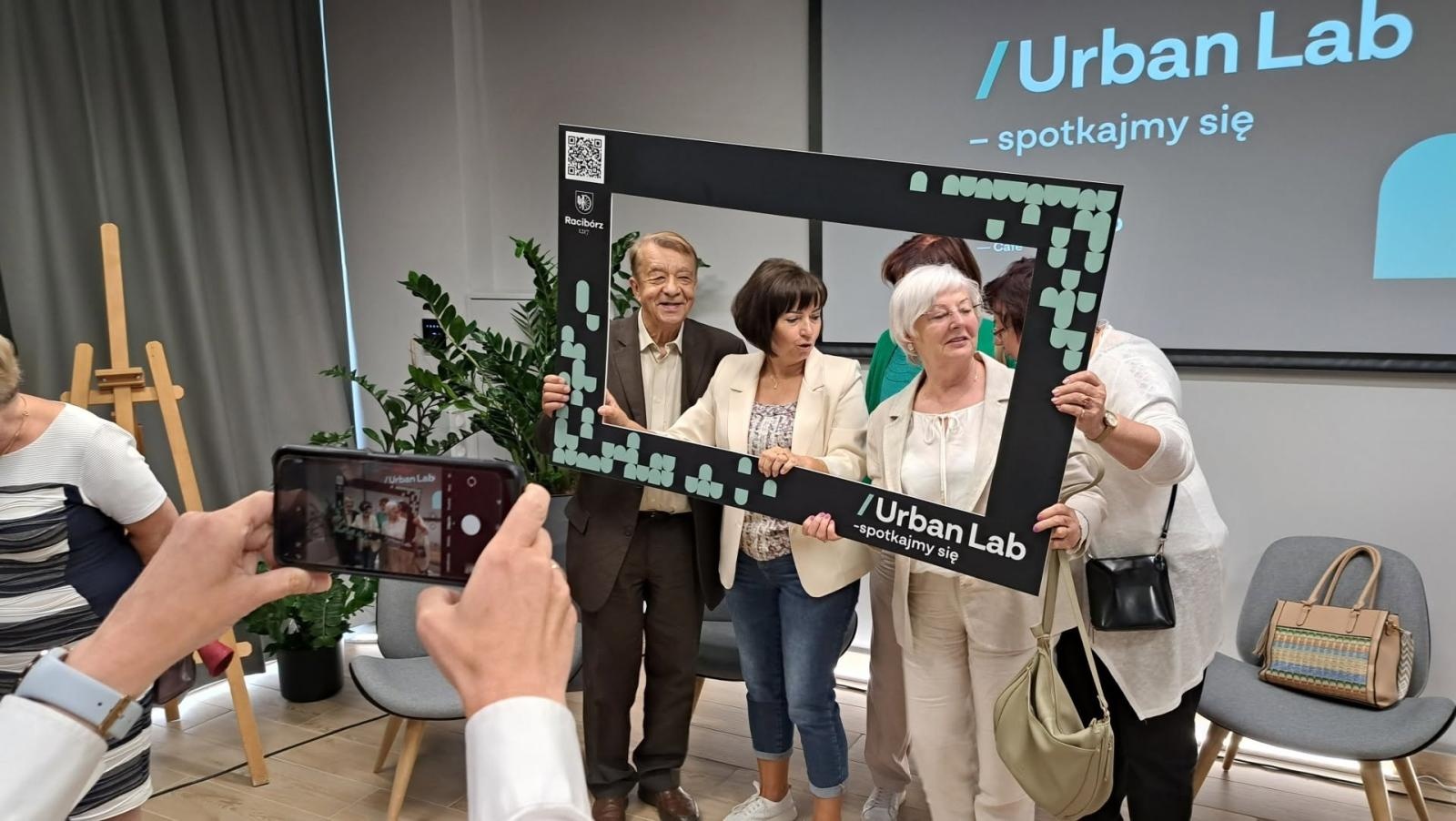 Zdjęcie w galerii na portalu naszraciborz.pl: Krzanowice usuwają skutki powodzi z 2024 r. Ponad pół miliona złotych na remont potoku wiadomości z regionu