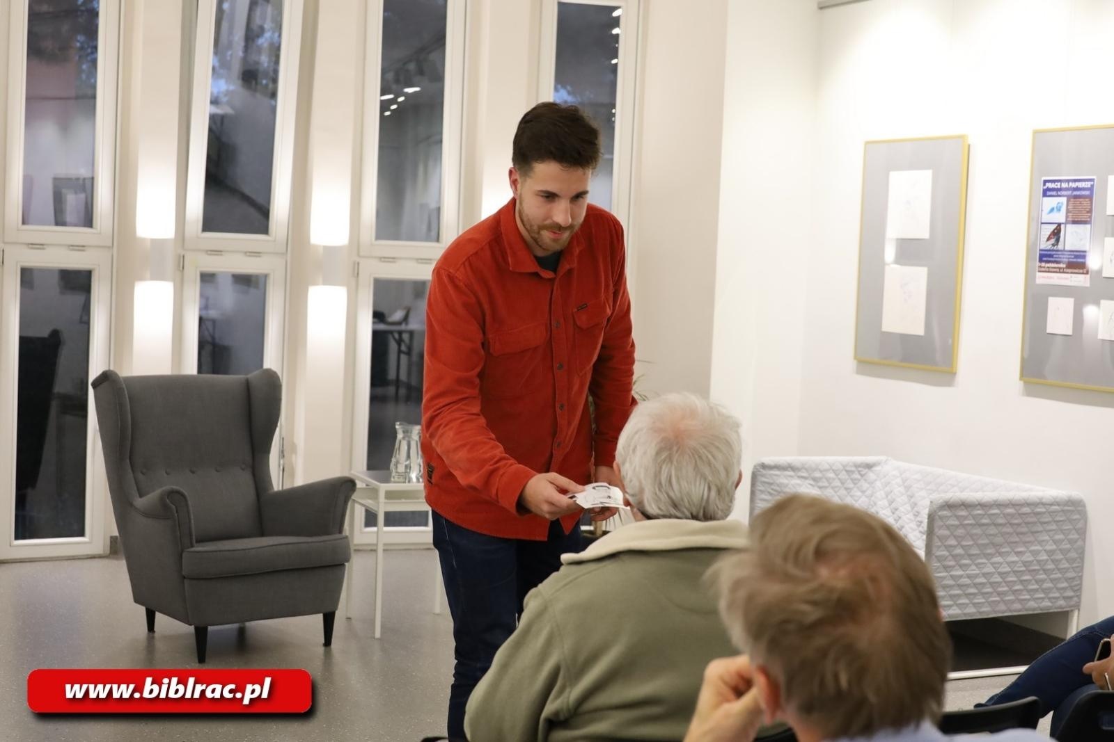 Zdjęcie w galerii na portalu naszraciborz.pl: Tabakweg – świat, który odszedł, pamięć, która pozostała. Kevin Pyrek gościem Nocy Bibliotek wiadomości z regionu