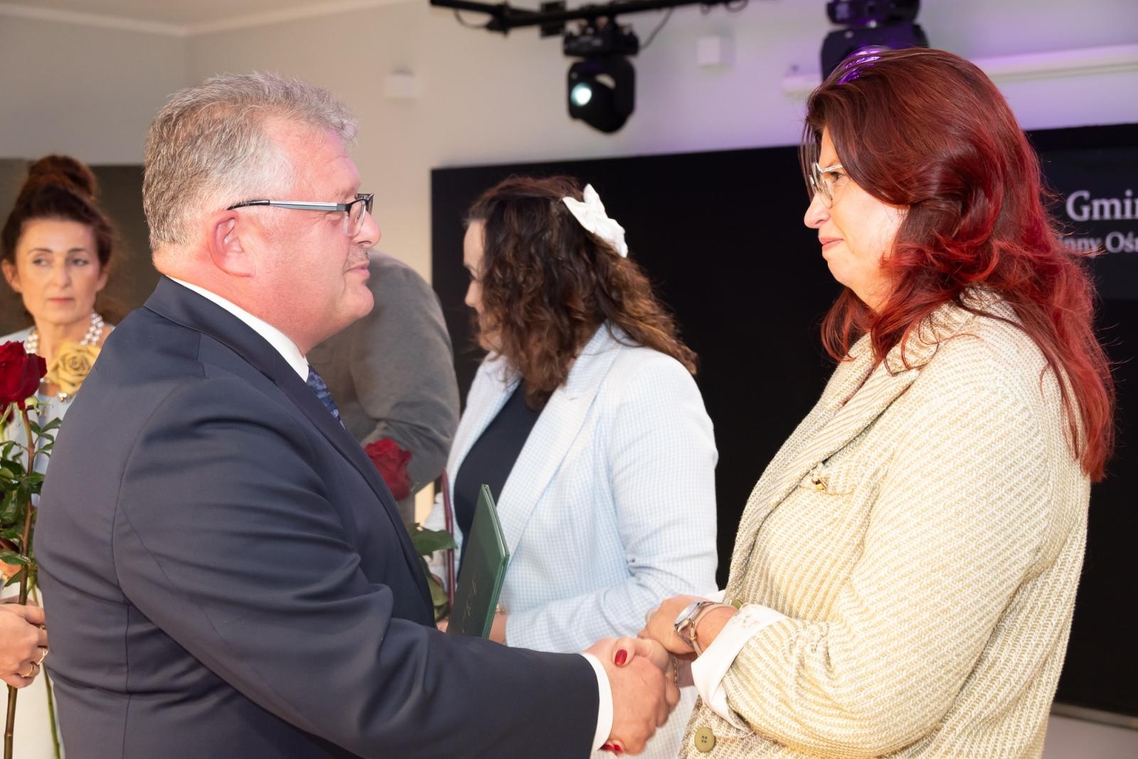 Zdjęcie w galerii na portalu naszraciborz.pl: Awanse i nagrody dla nauczycieli z gminy Krzyżanowice wiadomości z regionu