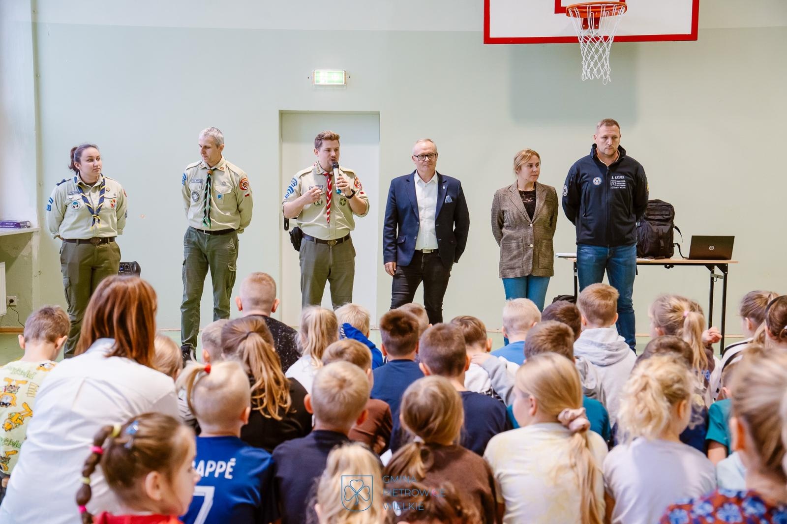 Zdjęcie w galerii na portalu naszraciborz.pl: Dzieci uczyły się reagować w sytuacjach kryzysowych. Warsztaty w Pietrowicach Wielkich wiadomości z regionu