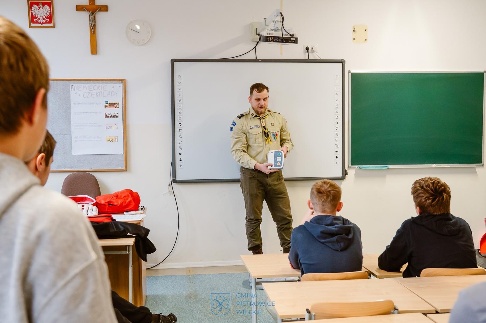 Zdjęcie w galerii na portalu naszraciborz.pl: Dzieci uczyły się reagować w sytuacjach kryzysowych. Warsztaty w Pietrowicach Wielkich wiadomości z regionu