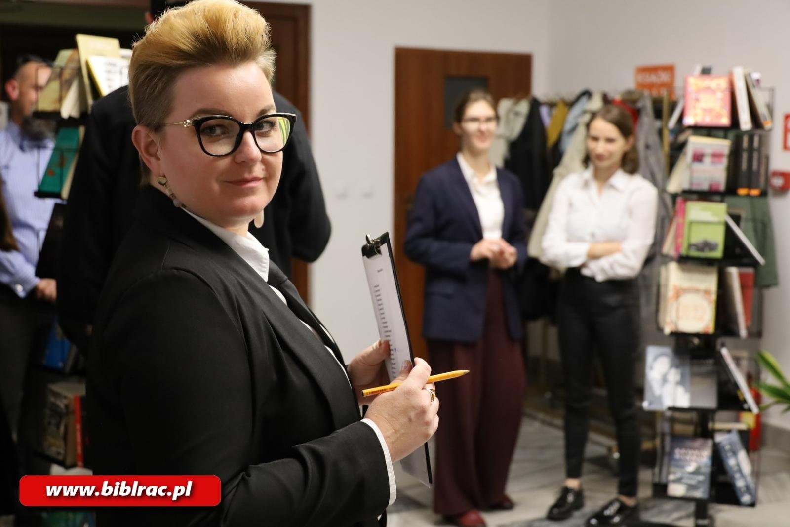 Zdjęcie w galerii na portalu naszraciborz.pl: Kolacja z intrygą… Morderstwo w Bibliotece wiadomości z regionu