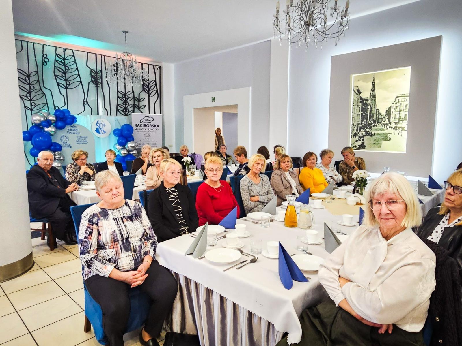 Zdjęcie w galerii na portalu naszraciborz.pl: Emerytowani nauczyciele z ZNP świętowali Dzień Edukacji Narodowej wiadomości z regionu