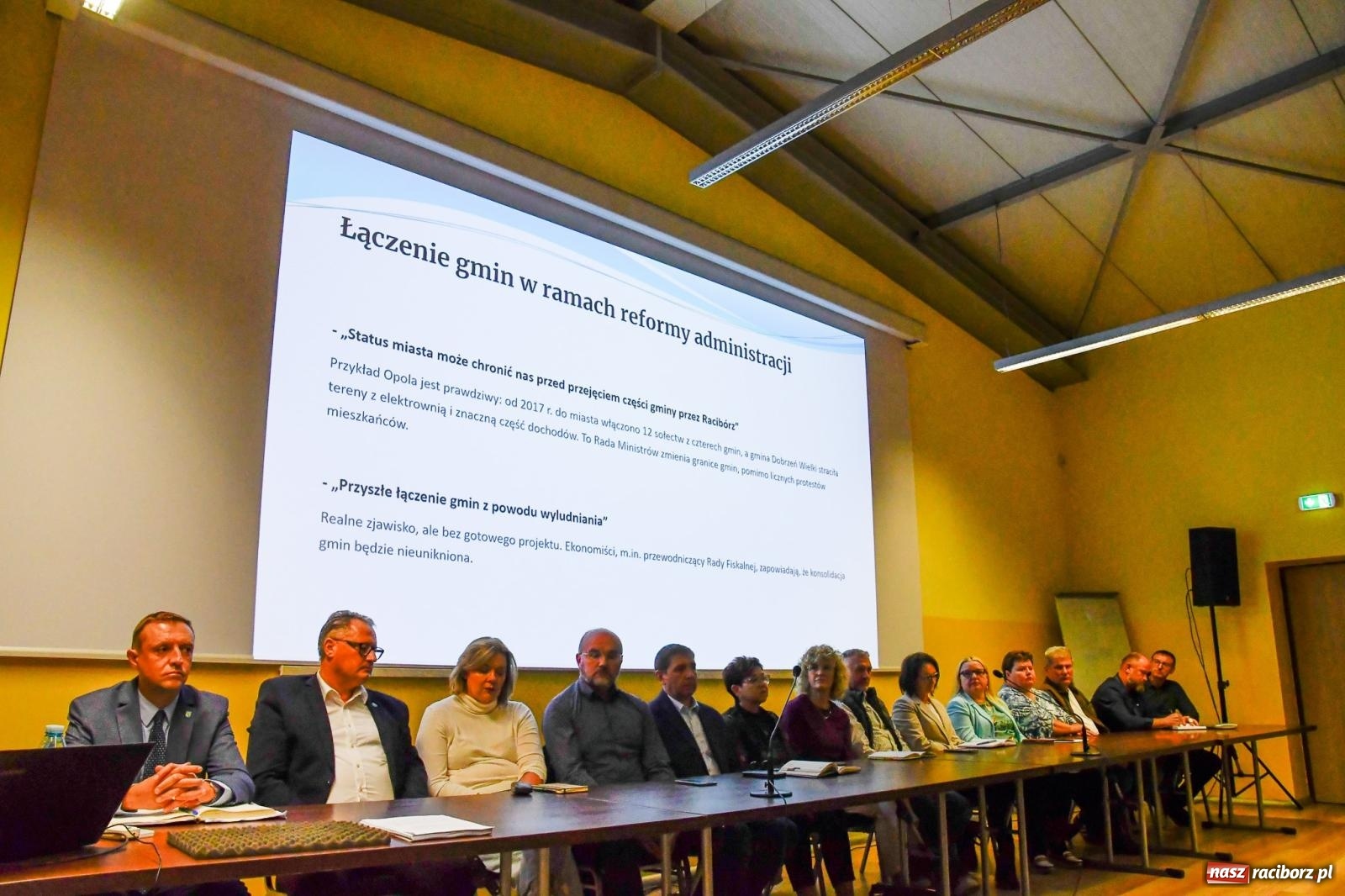 Zdjęcie w galerii na portalu naszraciborz.pl: Pietrowice Wielkie nie chcą być dzielnicą Raciborza. Będzie referendum w sprawie praw miejskich wiadomości z regionu