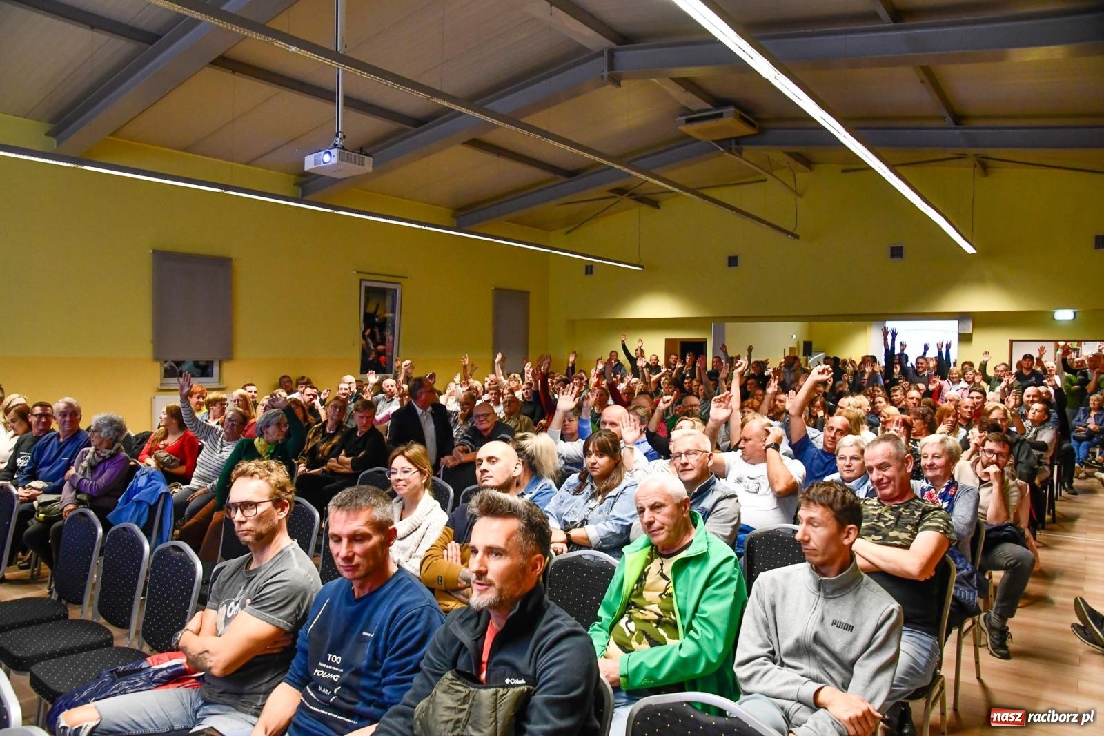 Zdjęcie w galerii na portalu naszraciborz.pl: Pietrowice Wielkie nie chcą być dzielnicą Raciborza. Będzie referendum w sprawie praw miejskich wiadomości z regionu