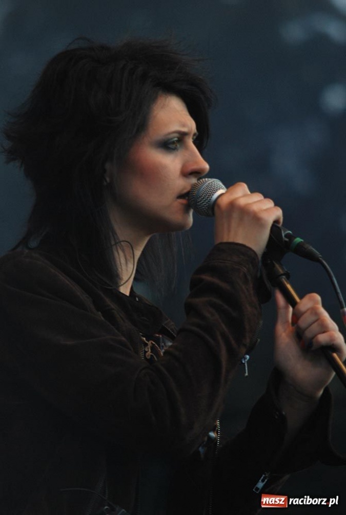 Zdjęcie w galerii na portalu naszraciborz.pl: Folklor i Zuzana na finał Dni Raciborza wiadomości z regionu