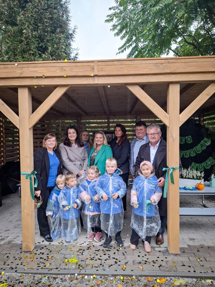 Zdjęcie w galerii na portalu naszraciborz.pl: W Tworkowie otwarto mini ogród botaniczny. Krąg Natury – Cztery Pory Roku wiadomości z regionu