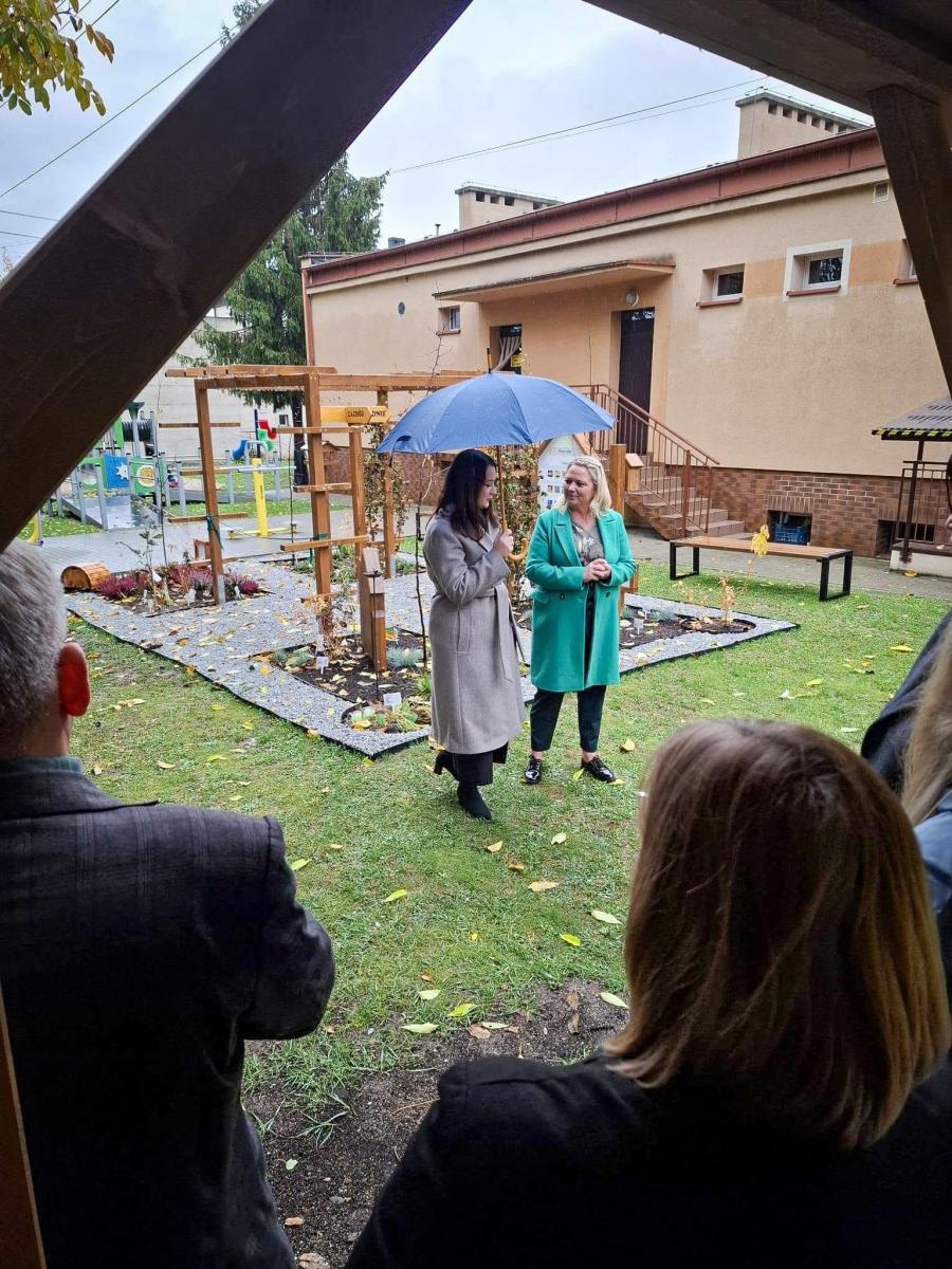 Zdjęcie w galerii na portalu naszraciborz.pl: W Tworkowie otwarto mini ogród botaniczny. Krąg Natury – Cztery Pory Roku wiadomości z regionu