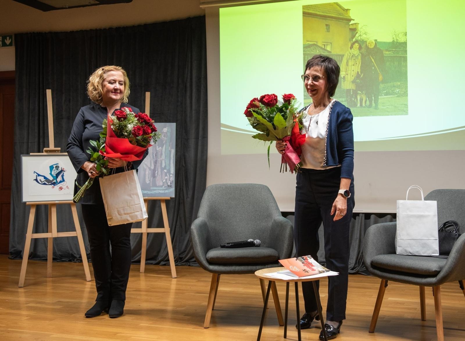 Zdjęcie w galerii na portalu naszraciborz.pl: Raciborski wieczór wspomnień. Poezja i malarstwo na Zamku Piastowskim wiadomości z regionu