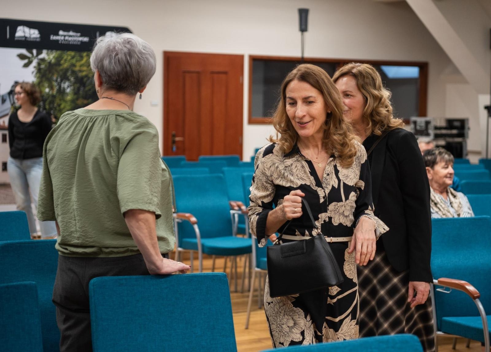 Zdjęcie w galerii na portalu naszraciborz.pl: Raciborski wieczór wspomnień. Poezja i malarstwo na Zamku Piastowskim wiadomości z regionu
