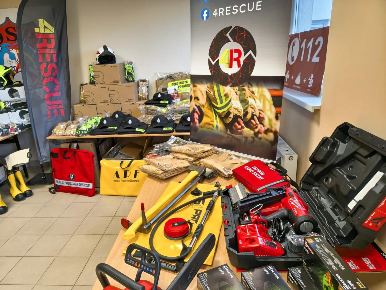 Zdjęcie w galerii na portalu naszraciborz.pl: Nowy sprzęt dla raciborskich OSP. Strażacy otrzymali wyposażenie ratowniczo-gaśnicze wiadomości z regionu