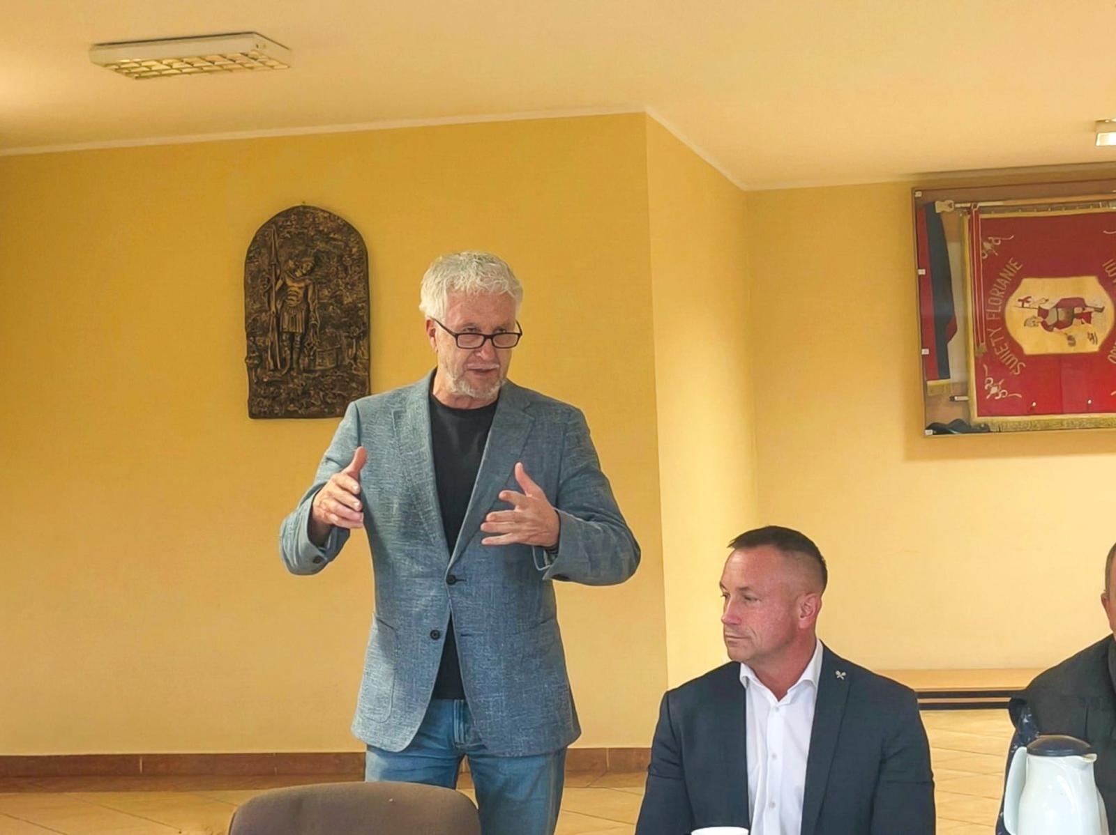Zdjęcie w galerii na portalu naszraciborz.pl: Nowy sprzęt dla raciborskich OSP. Strażacy otrzymali wyposażenie ratowniczo-gaśnicze wiadomości z regionu