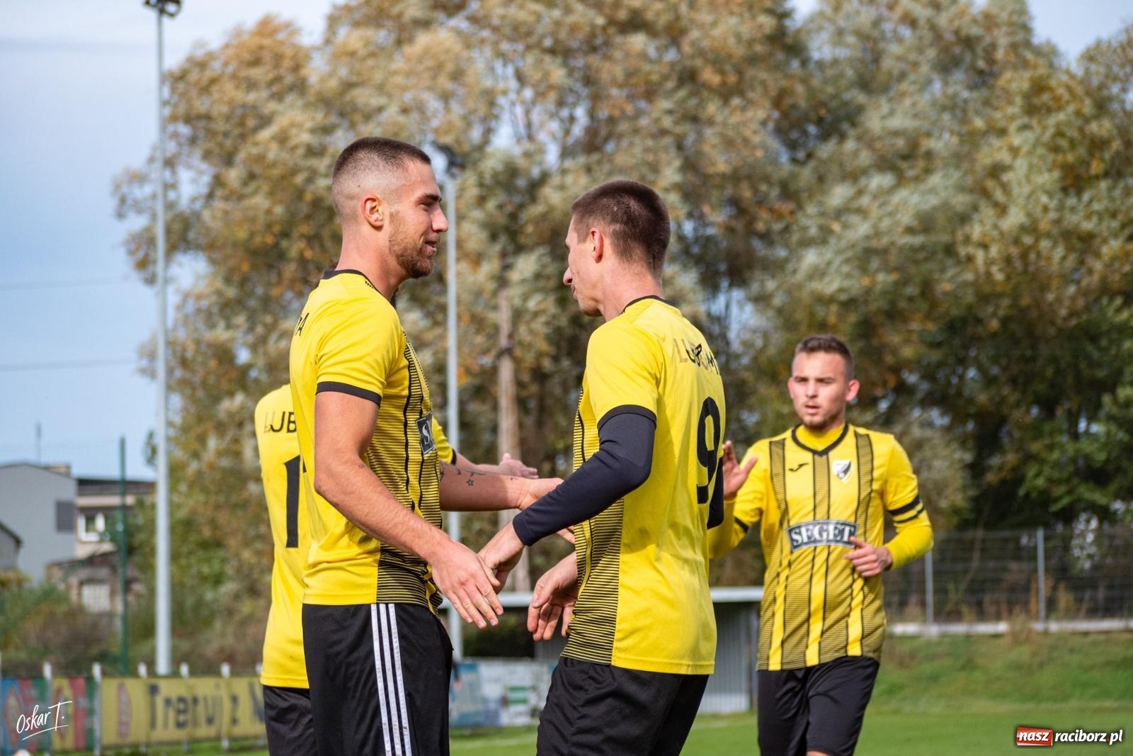 Zdjęcie w galerii na portalu naszraciborz.pl: Sześć goli przy Sportowej. Lubomia nie miała litości dla Nędzy [FOTO] wiadomości z regionu