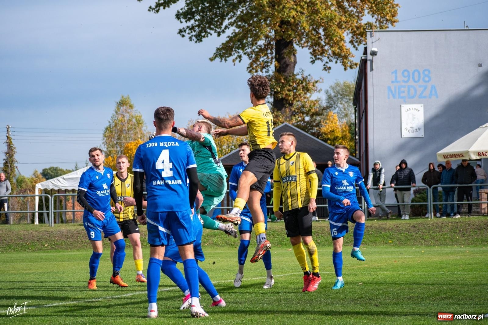 Zdjęcie w galerii na portalu naszraciborz.pl: Sześć goli przy Sportowej. Lubomia nie miała litości dla Nędzy [FOTO] wiadomości z regionu
