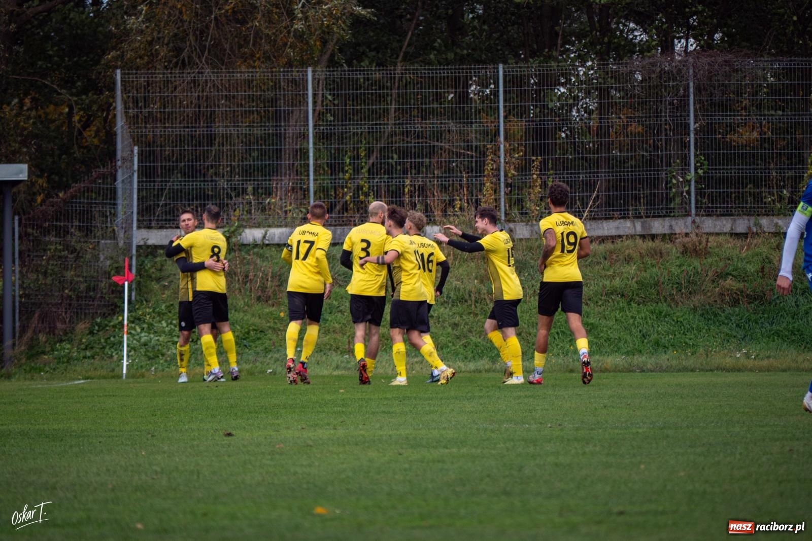 Zdjęcie w galerii na portalu naszraciborz.pl: Sześć goli przy Sportowej. Lubomia nie miała litości dla Nędzy [FOTO] wiadomości z regionu