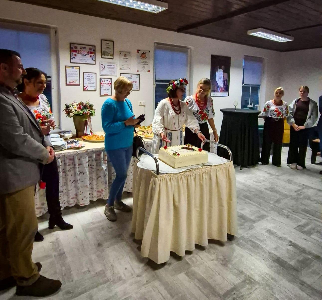 Zdjęcie w galerii na portalu naszraciborz.pl: Pięć lat działalności i nowa siedziba. Rudnickie Jabłonki świętowały jubileusz w Rudniku wiadomości z regionu