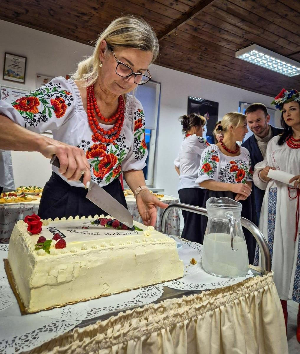 Zdjęcie w galerii na portalu naszraciborz.pl: Pięć lat działalności i nowa siedziba. Rudnickie Jabłonki świętowały jubileusz w Rudniku wiadomości z regionu