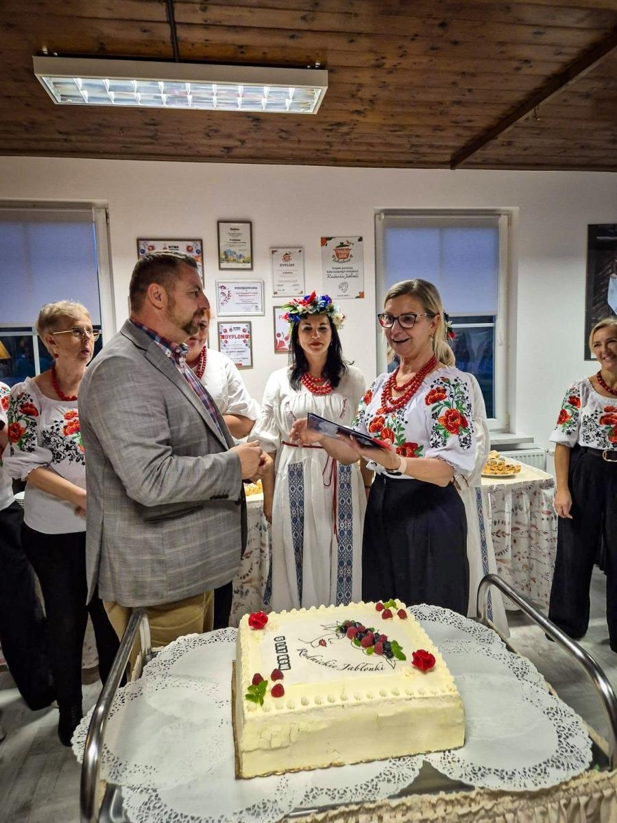 Zdjęcie w galerii na portalu naszraciborz.pl: Pięć lat działalności i nowa siedziba. Rudnickie Jabłonki świętowały jubileusz w Rudniku wiadomości z regionu