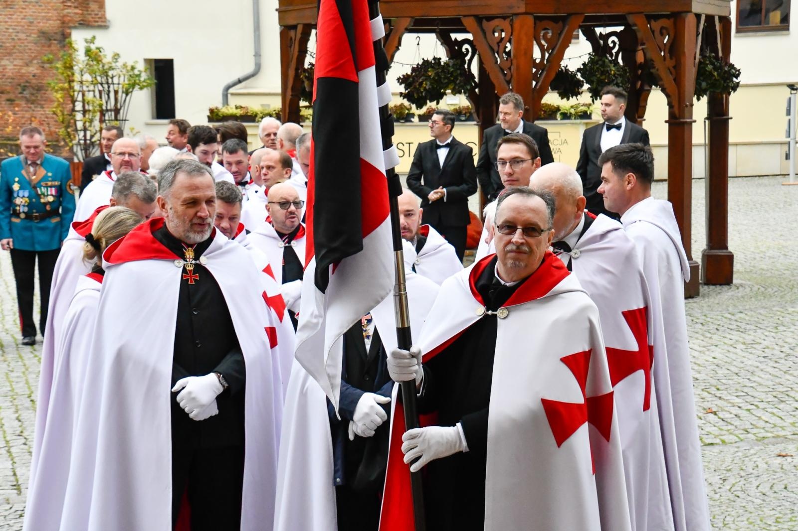 Zdjęcie w galerii na portalu naszraciborz.pl: 800 lat templariuszy w Polsce. Jubileuszowy konwent w Raciborzu i Rudach [FOTO i WIDEO] wiadomości z regionu