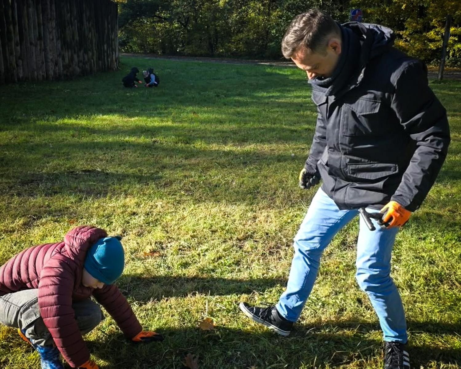 Zdjęcie w galerii na portalu naszraciborz.pl: 5000 krokusów wyrośnie na wiosnę w Arboretum Bramy Morawskiej w Raciborzu wiadomości z regionu