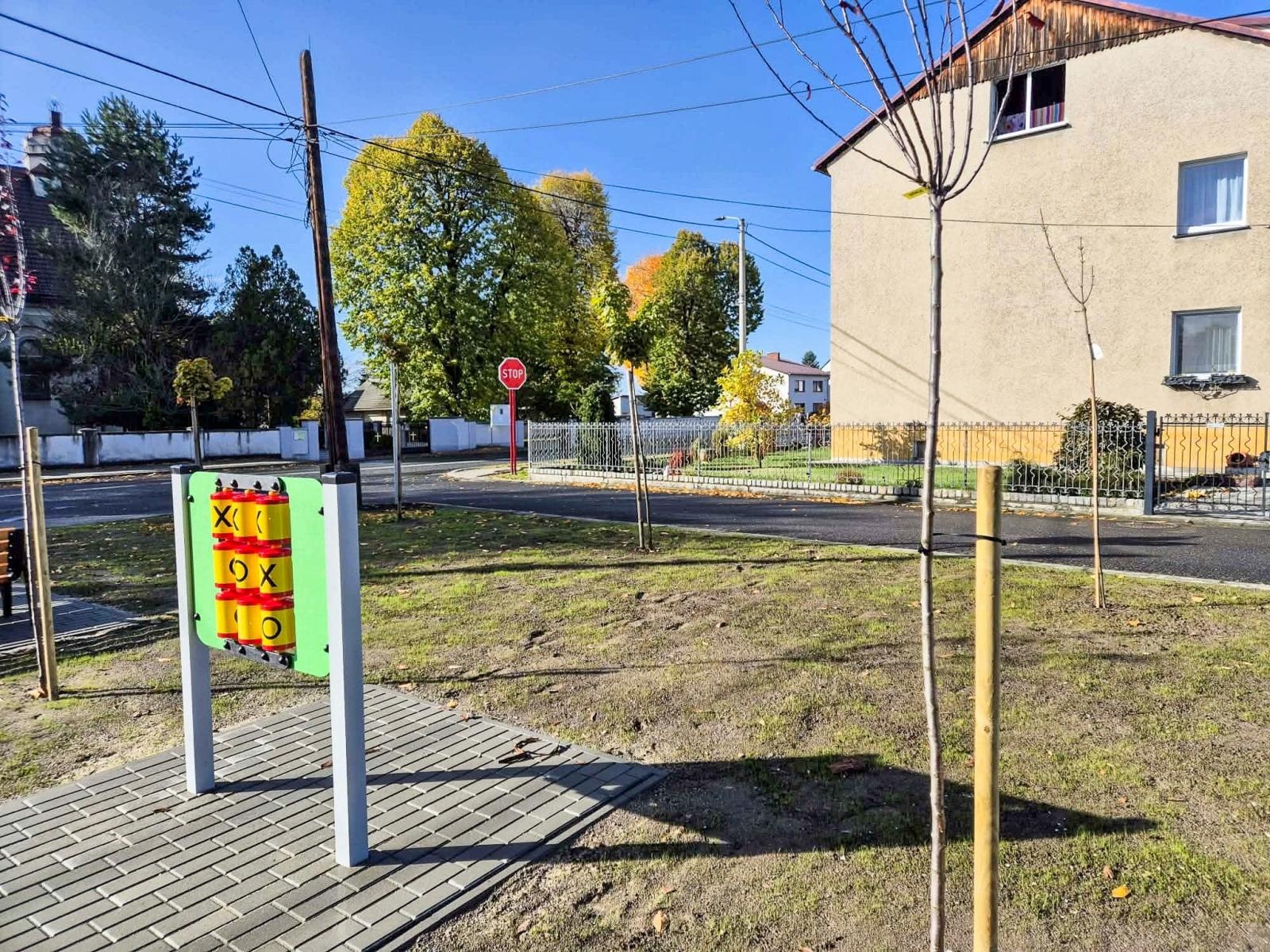 Zdjęcie w galerii na portalu naszraciborz.pl: Nowe zagospodarowanie przestrzeni publicznej w Bojanowie. Inwestycja za ponad 97 tys. zł wiadomości z regionu