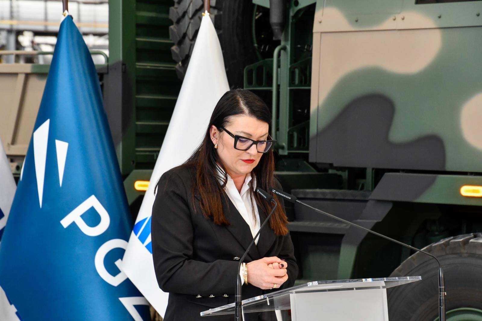 Zdjęcie w galerii na portalu naszraciborz.pl: Rafako to wielkie zobowiązanie Donalda Tuska. Minister finansów w Raciborzu, Jelcz i Rosomak ze wsparciem KSSE wiadomości z regionu