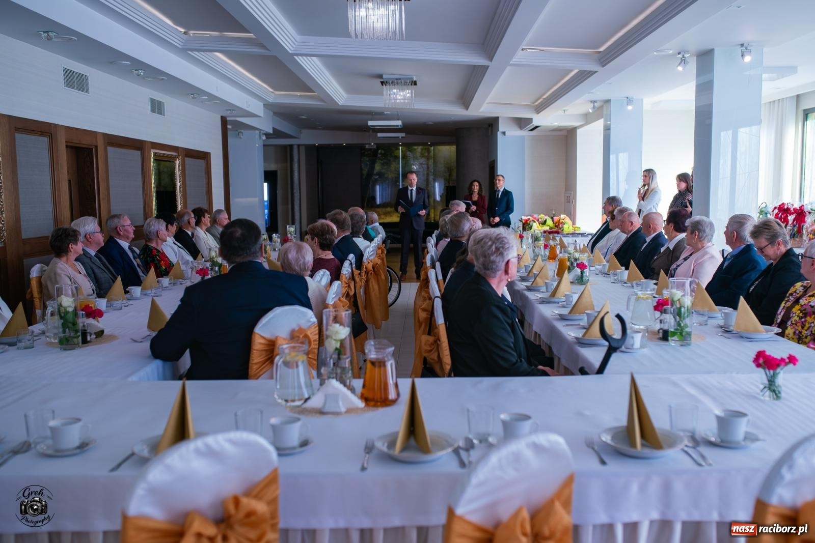 Zdjęcie w galerii na portalu naszraciborz.pl: Zakochać się, to nie sztuka. Sztuką jest wytrwać w tej miłości. Jubileusze małżeńskie w Krzanowicach [FOTO] wiadomości z regionu