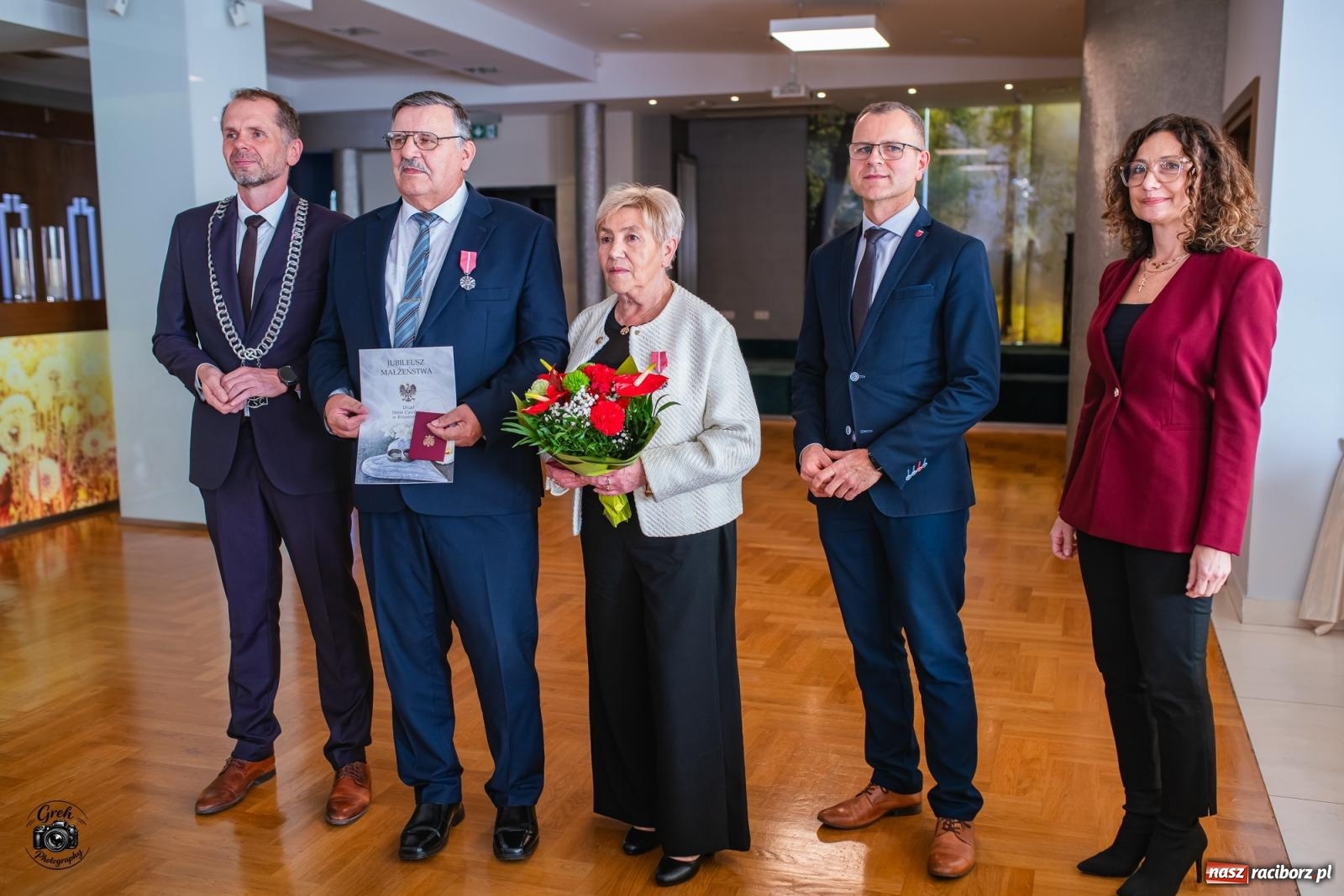Zdjęcie w galerii na portalu naszraciborz.pl: Zakochać się, to nie sztuka. Sztuką jest wytrwać w tej miłości. Jubileusze małżeńskie w Krzanowicach [FOTO] wiadomości z regionu
