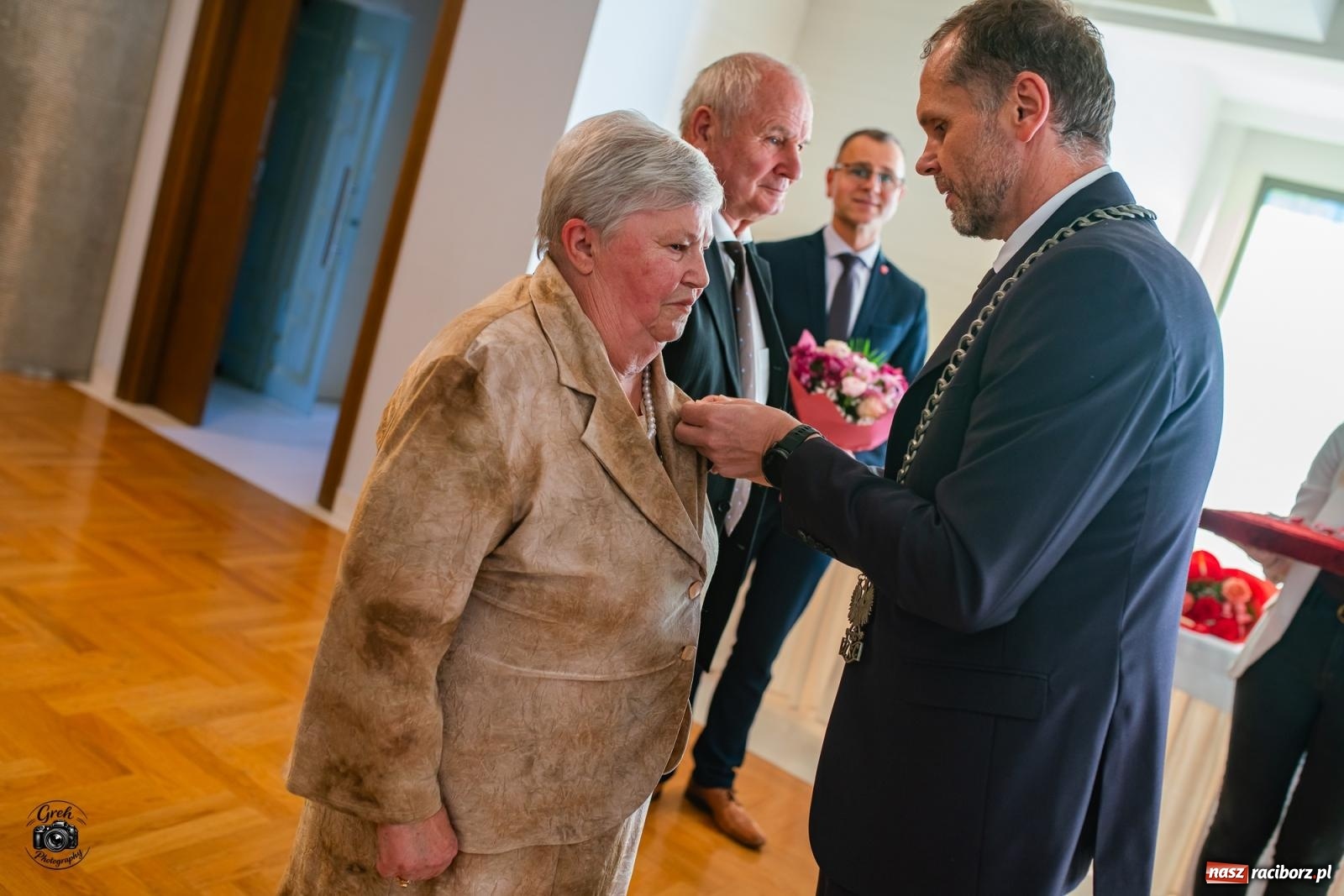 Zdjęcie w galerii na portalu naszraciborz.pl: Zakochać się, to nie sztuka. Sztuką jest wytrwać w tej miłości. Jubileusze małżeńskie w Krzanowicach [FOTO] wiadomości z regionu