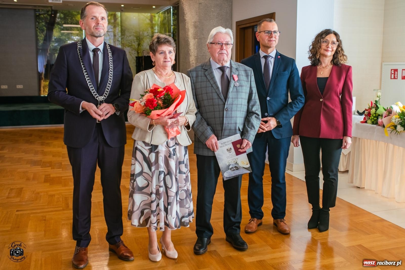 Zdjęcie w galerii na portalu naszraciborz.pl: Zakochać się, to nie sztuka. Sztuką jest wytrwać w tej miłości. Jubileusze małżeńskie w Krzanowicach [FOTO] wiadomości z regionu