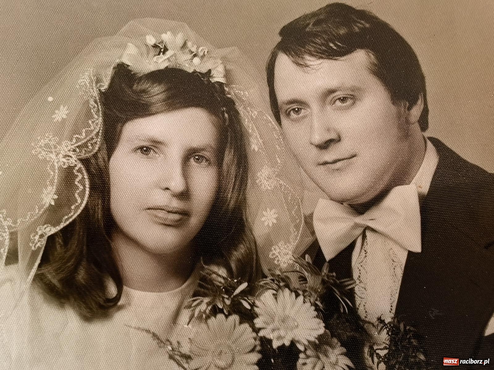 Zdjęcie w galerii na portalu naszraciborz.pl: Zakochać się, to nie sztuka. Sztuką jest wytrwać w tej miłości. Jubileusze małżeńskie w Krzanowicach [FOTO] wiadomości z regionu