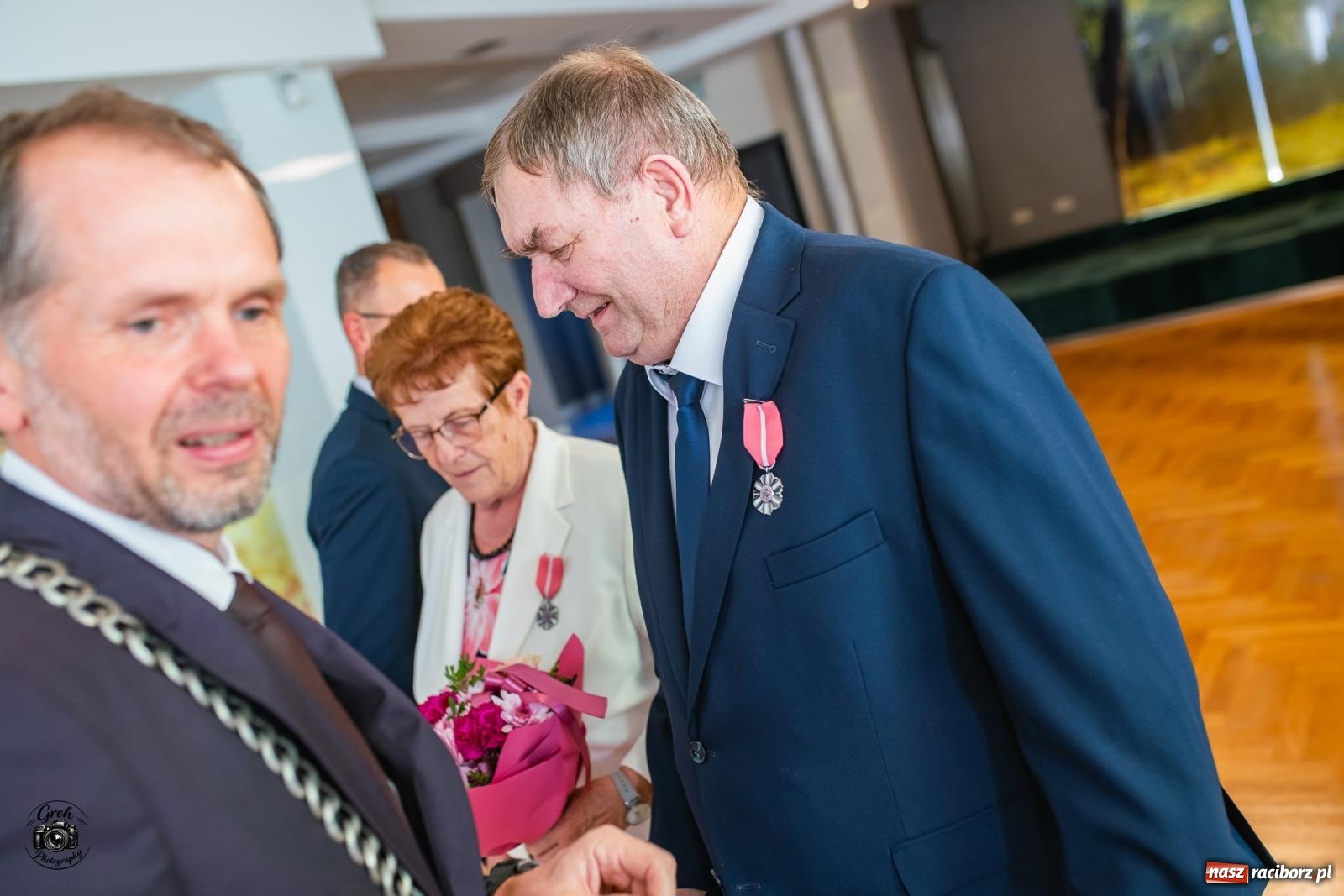 Zdjęcie w galerii na portalu naszraciborz.pl: Zakochać się, to nie sztuka. Sztuką jest wytrwać w tej miłości. Jubileusze małżeńskie w Krzanowicach [FOTO] wiadomości z regionu