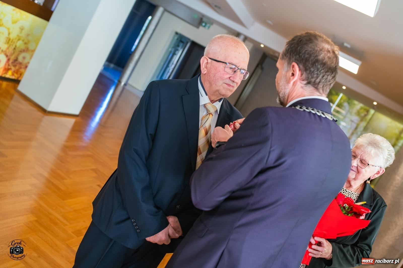 Zdjęcie w galerii na portalu naszraciborz.pl: Zakochać się, to nie sztuka. Sztuką jest wytrwać w tej miłości. Jubileusze małżeńskie w Krzanowicach [FOTO] wiadomości z regionu