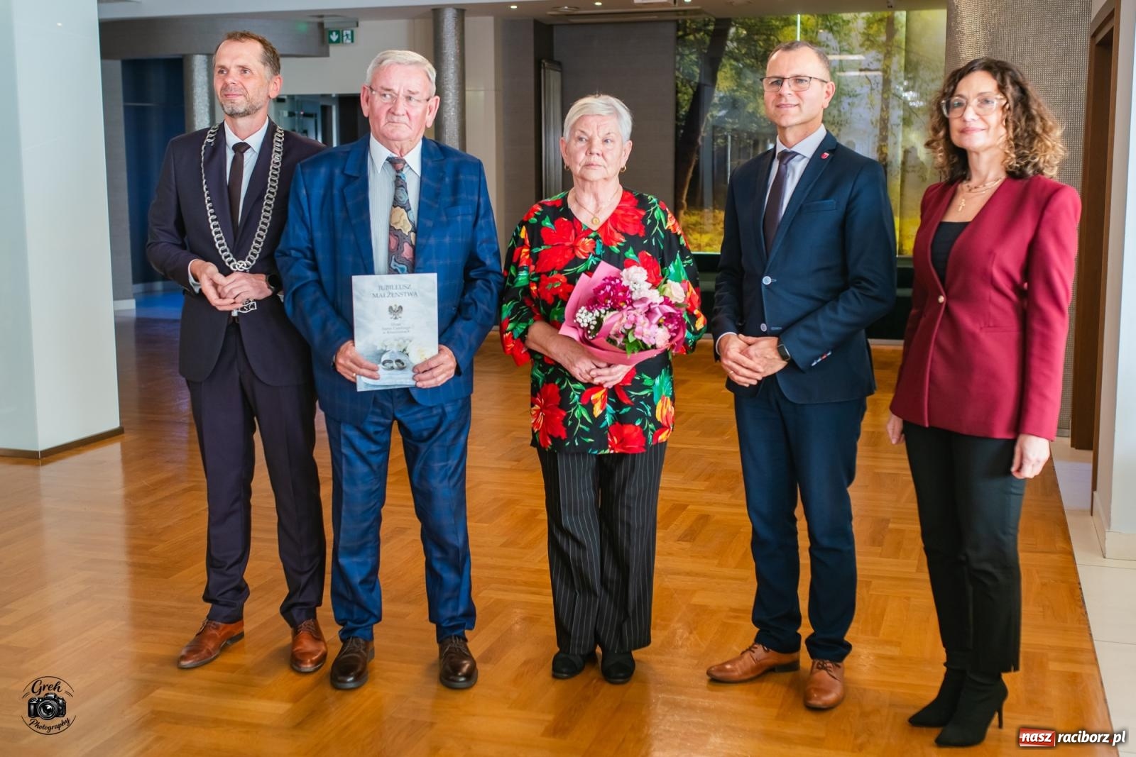 Zdjęcie w galerii na portalu naszraciborz.pl: Zakochać się, to nie sztuka. Sztuką jest wytrwać w tej miłości. Jubileusze małżeńskie w Krzanowicach [FOTO] wiadomości z regionu