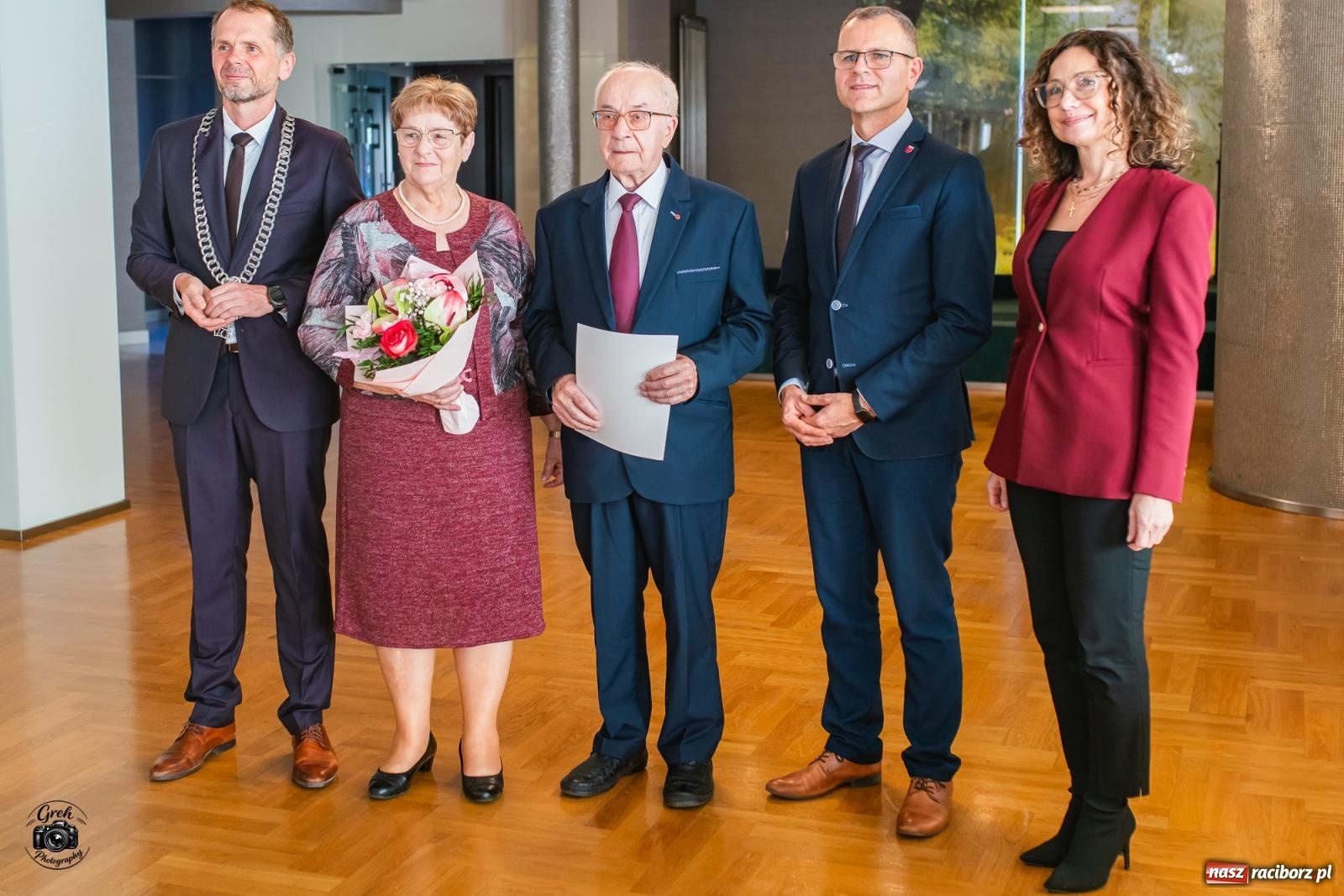 Zdjęcie w galerii na portalu naszraciborz.pl: Zakochać się, to nie sztuka. Sztuką jest wytrwać w tej miłości. Jubileusze małżeńskie w Krzanowicach [FOTO] wiadomości z regionu