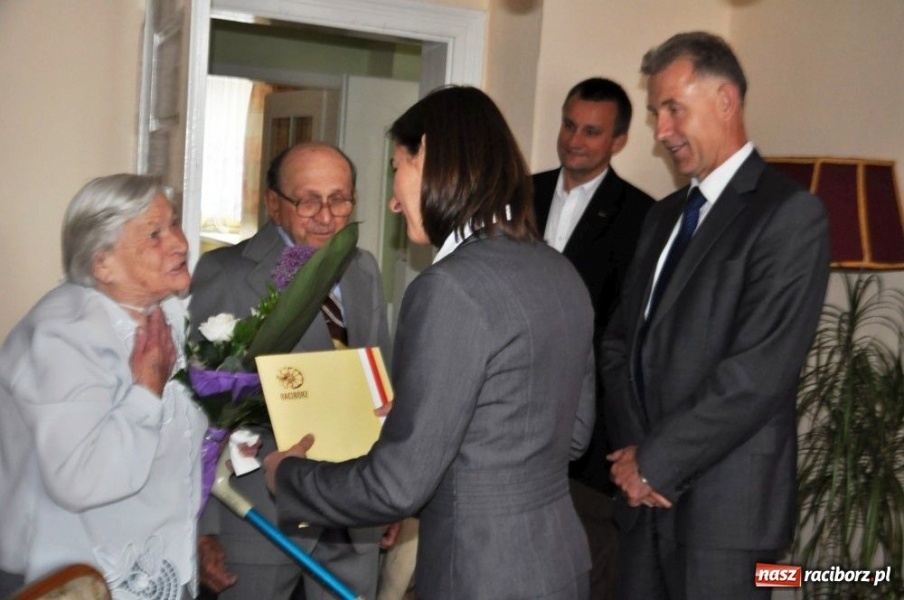 Zdjęcie w galerii na portalu naszraciborz.pl: Przeżyli razem 60 lat. Zaczęło się od deszczu wiadomości z regionu