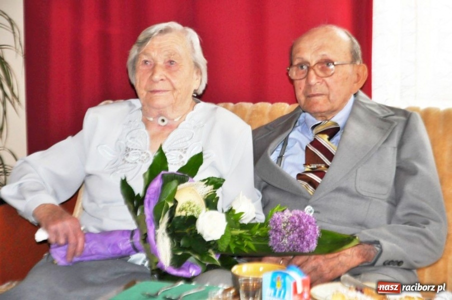 Zdjęcie w galerii na portalu naszraciborz.pl: Przeżyli razem 60 lat. Zaczęło się od deszczu wiadomości z regionu