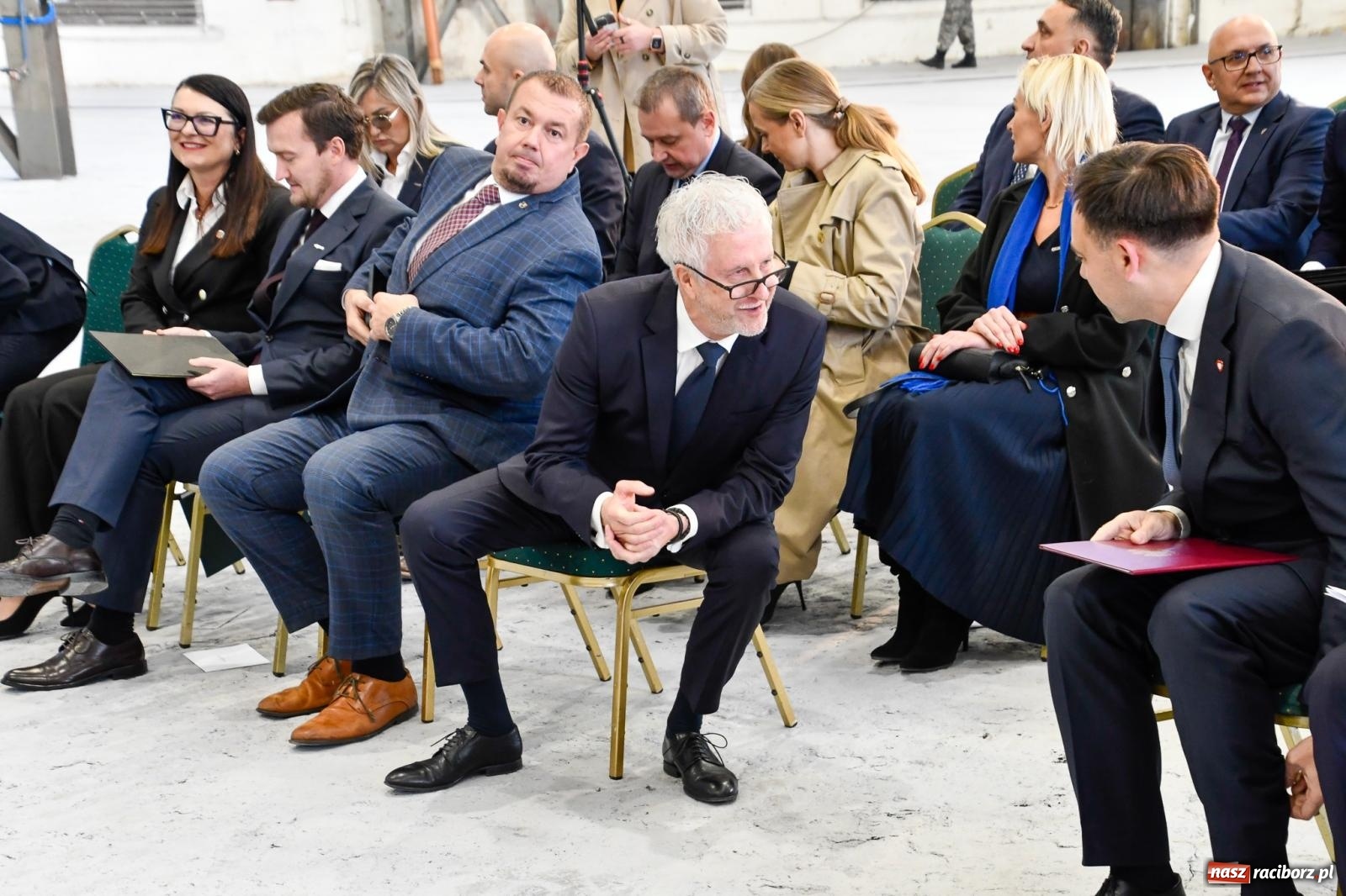 Zdjęcie w galerii na portalu naszraciborz.pl: Rafako to wielkie zobowiązanie Donalda Tuska. Minister finansów w Raciborzu, Jelcz i Rosomak ze wsparciem KSSE wiadomości z regionu