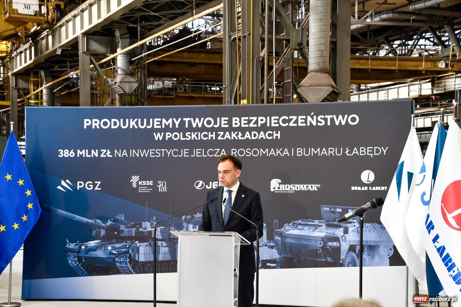 Zdjęcie w galerii na portalu naszraciborz.pl: Rafako to wielkie zobowiązanie Donalda Tuska. Minister finansów w Raciborzu, Jelcz i Rosomak ze wsparciem KSSE wiadomości z regionu
