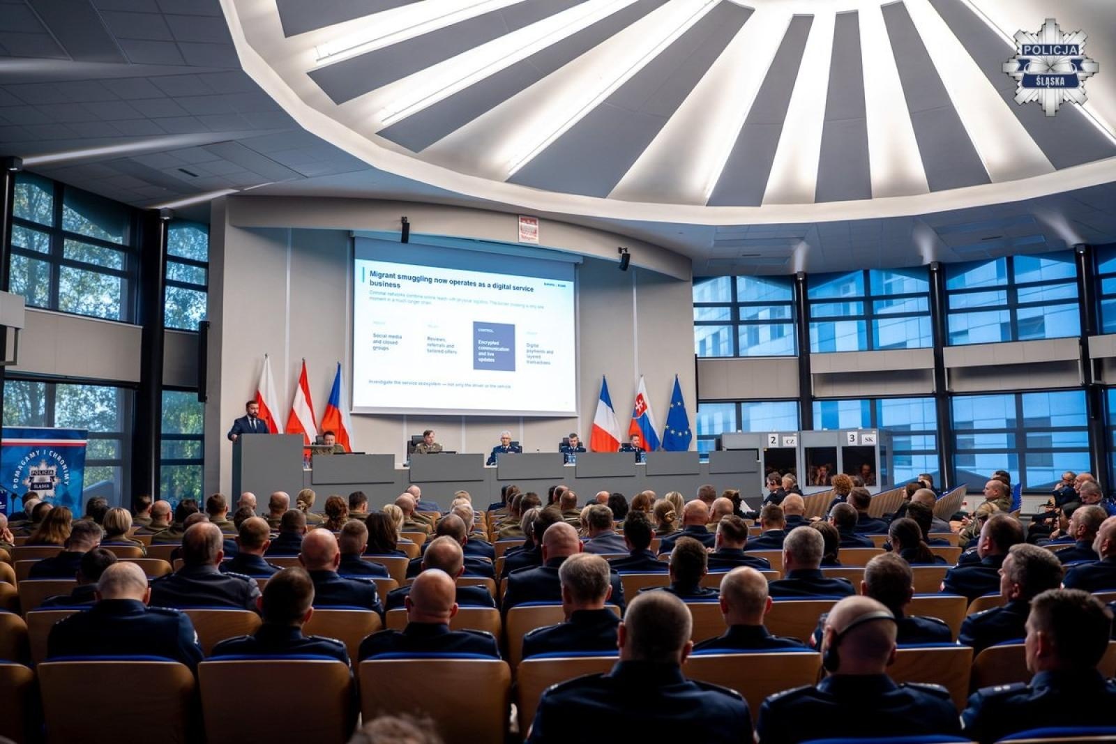 Zdjęcie w galerii na portalu naszraciborz.pl: Międzynarodowa współpraca służb i wspólne szkolenia na rzecz bezpieczeństwa granic wiadomości z regionu