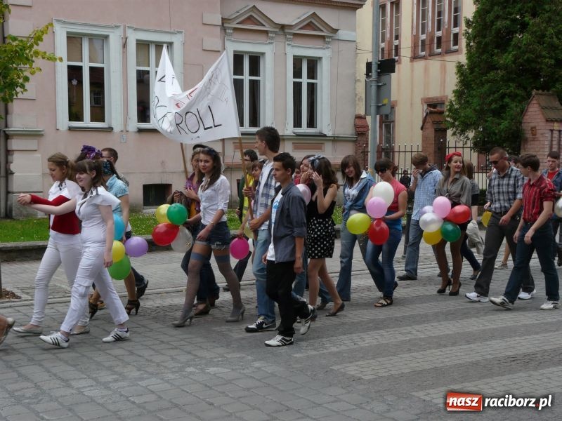 Zdjęcie w galerii na portalu naszraciborz.pl: Festiwal Młodości Licealia wiadomości z regionu