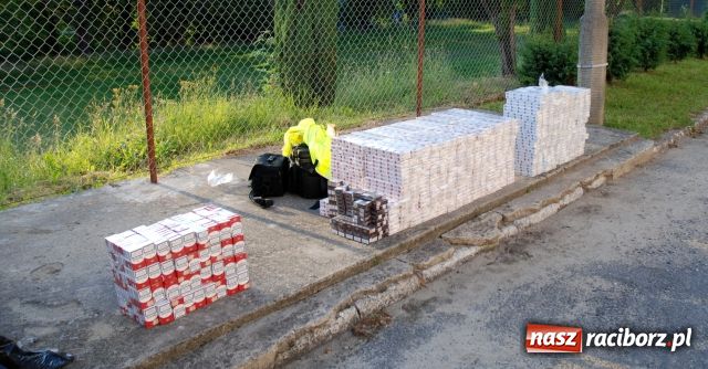 Zdjęcie w galerii na portalu naszraciborz.pl: Zatrzymano nielegalne papierosy i alkohol wiadomości z regionu