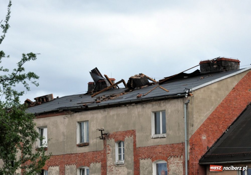 Zdjęcie w galerii na portalu naszraciborz.pl: Poważne ostrzeżenie przed czwartkowymi burzami na Śląsku. Możliwe trąby i grad wiadomości z regionu